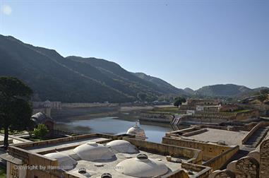 04 Fort_Amber_and Elephants,_Jaipur_DSC5002_b_H600